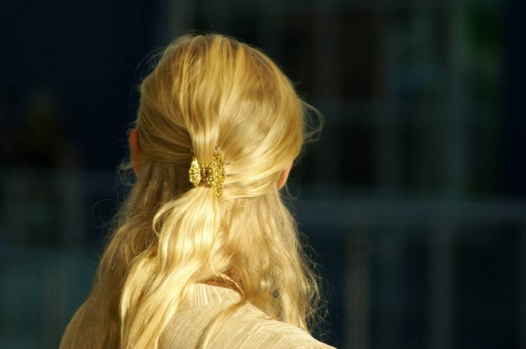 Secure Hold Hair Pins: Why Your Updo Keeps Falling (And How to Fix It)