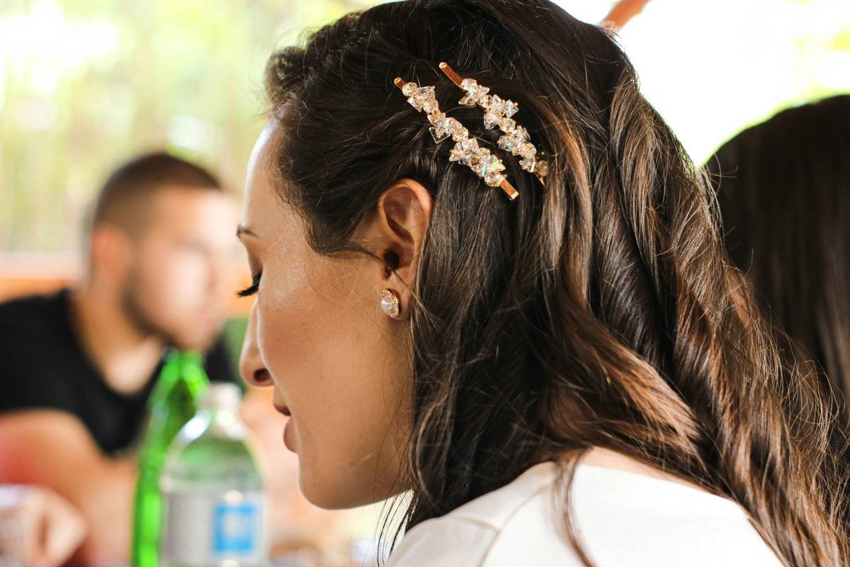 Style Enhancers: Why Hair Pins Are the Underrated Secret to Effortless Glamour