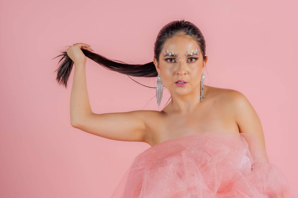 Crystal Hair Pins: Your Secret Weapon for Instant Elegance (And How to Wear Them Without Looking Like a Sparkly Light Fixture)