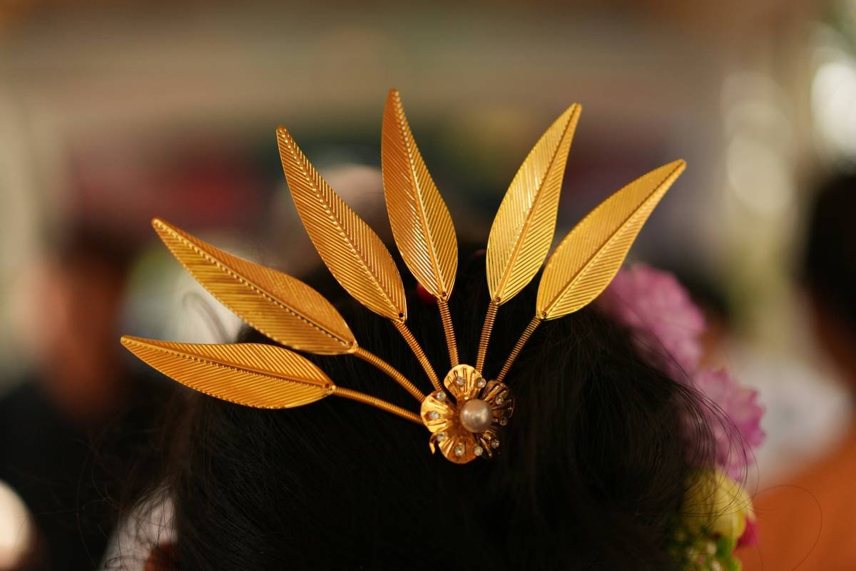 Why Enamel Hair Pins Are the Secret Weapon Every Stylist (and Human) Needs